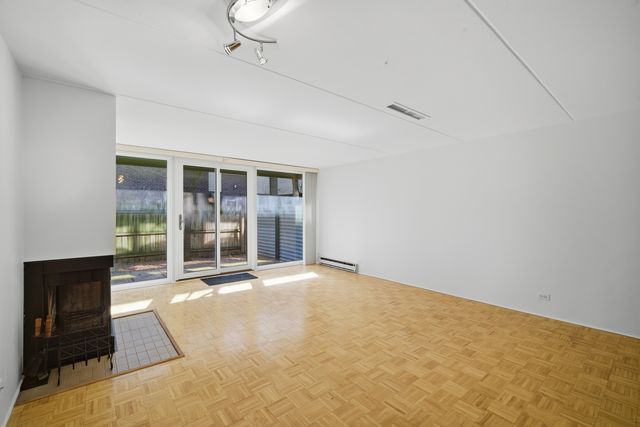 840 Michigan Avenue 10, Evanston, IL 60202