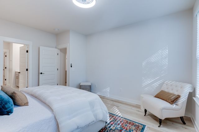 563 Ballard Dr, White House, TN 37188