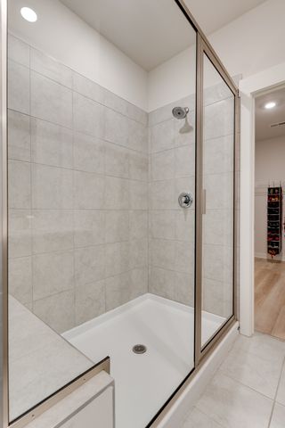 563 Ballard Dr, White House, TN 37188