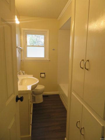 1937 S Walnut Lane, Evansville, IN 47714