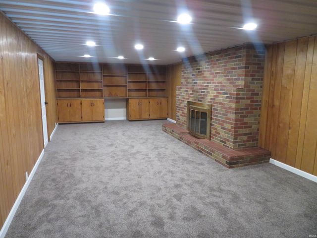 1937 S Walnut Lane, Evansville, IN 47714