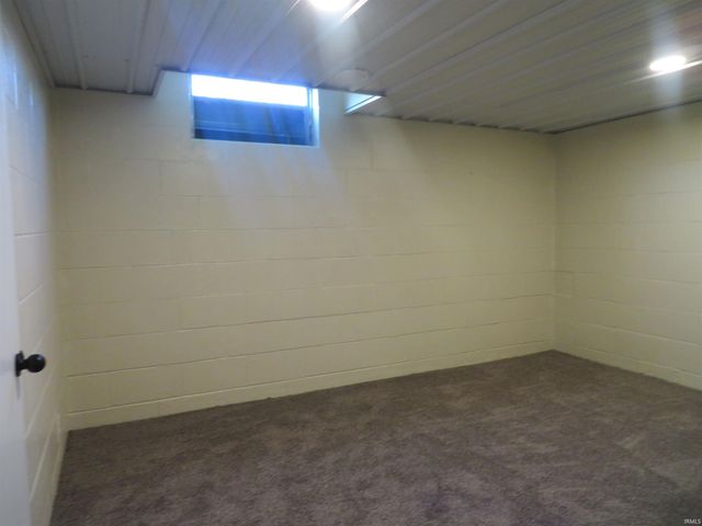 1937 S Walnut Lane, Evansville, IN 47714