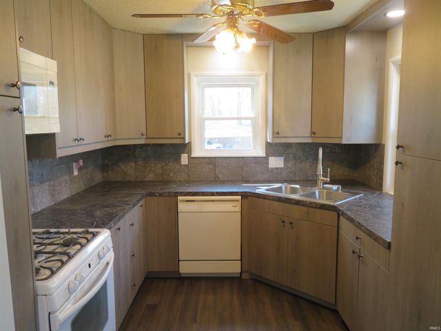 1937 S Walnut Lane, Evansville, IN 47714