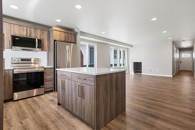 923 E Everett Ave, Spokane, WA 99212