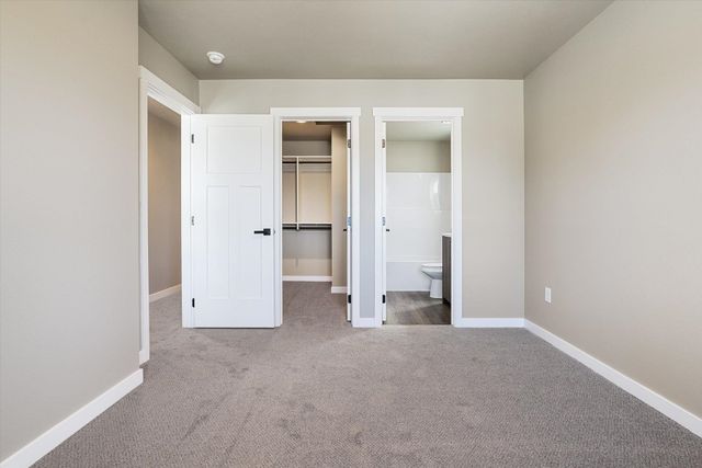 923 E Everett Ave, Spokane, WA 99212