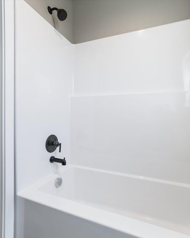 923 E Everett Ave, Spokane, WA 99212