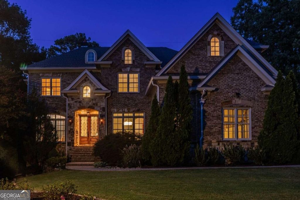 2821 Payton Oaks Drive NE, Atlanta, GA 30345 — photo 2