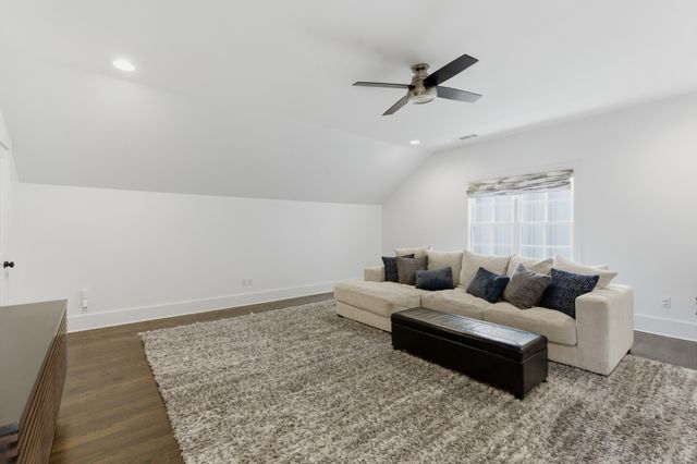 842 Woodmont Blvd, Nashville, TN 37204