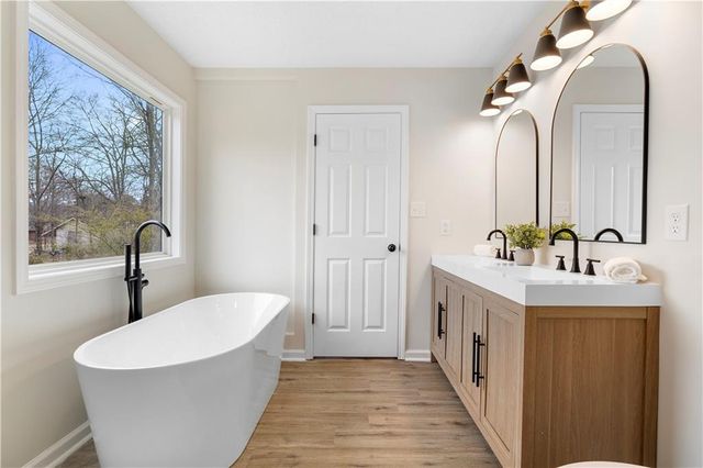 323 Lumpkin Street, Winder, GA 30680