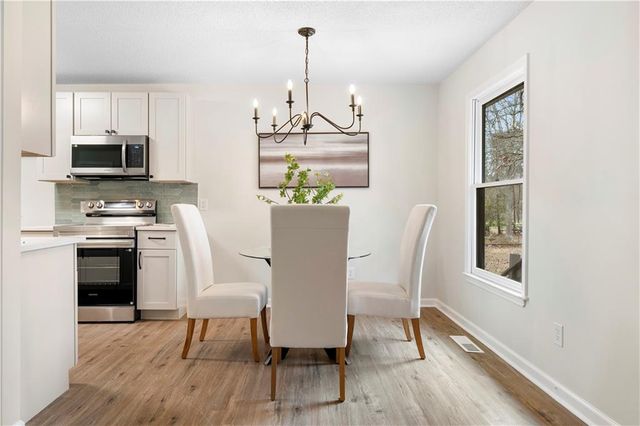 323 Lumpkin Street, Winder, GA 30680