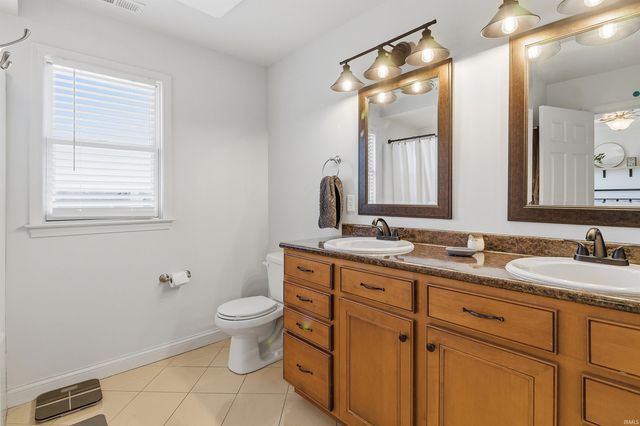 715 Silverman Boulevard, Upland, IN 46989