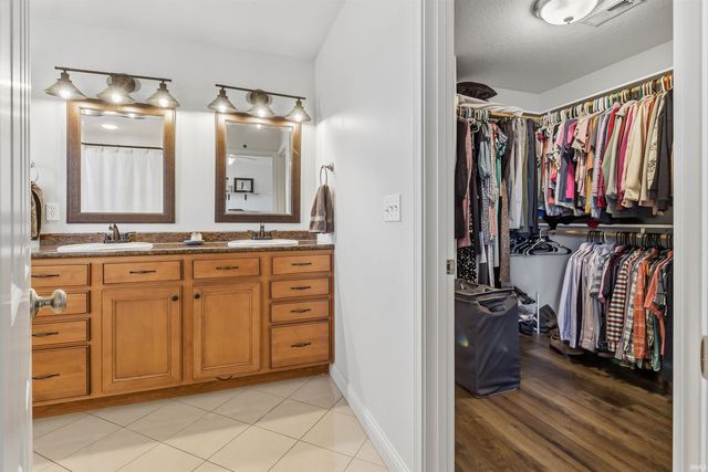 715 Silverman Boulevard, Upland, IN 46989