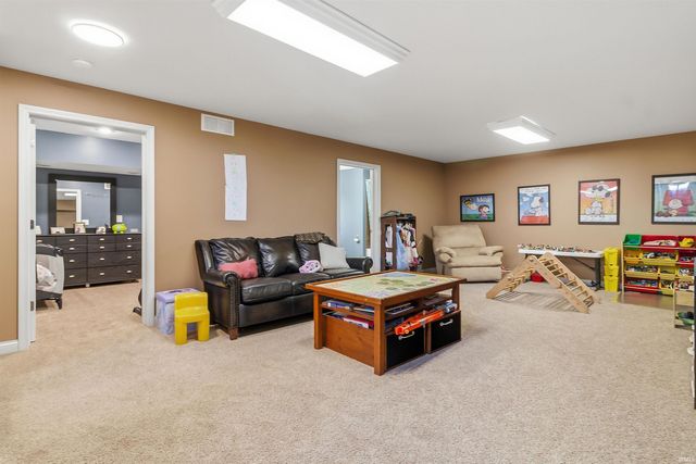 715 Silverman Boulevard, Upland, IN 46989