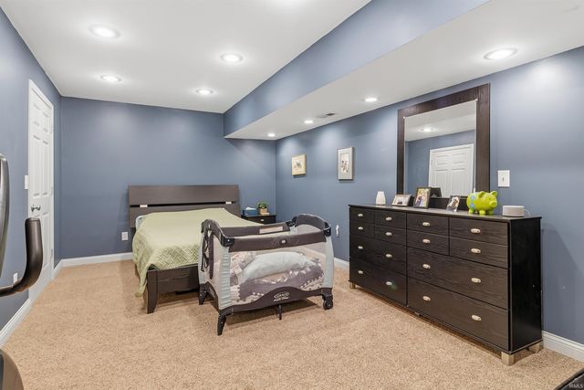 715 Silverman Boulevard, Upland, IN 46989