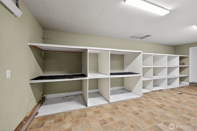 222 Oyler Road, Ethel, WA 98542