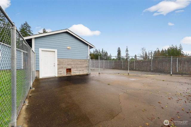 222 Oyler Road, Ethel, WA 98542