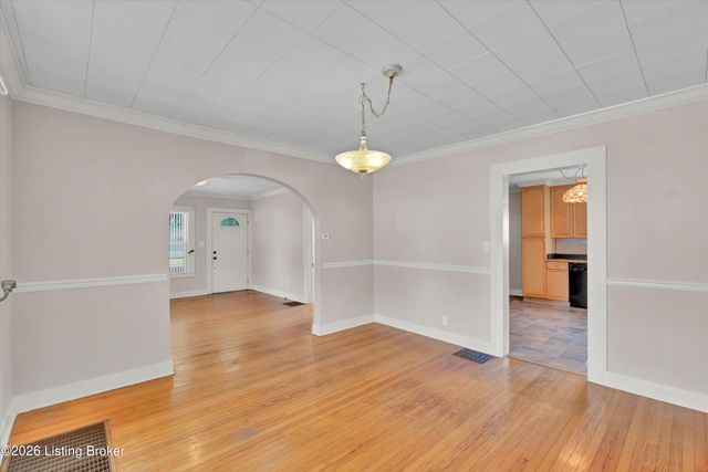 1006 Palatka Rd, Louisville, KY 40214