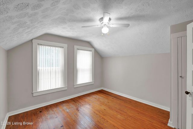 1006 Palatka Rd, Louisville, KY 40214