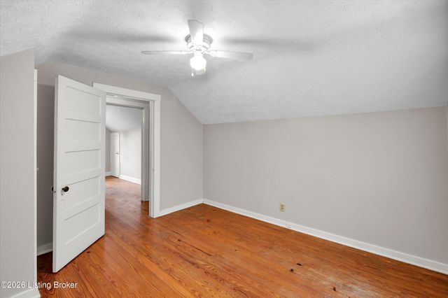 1006 Palatka Rd, Louisville, KY 40214