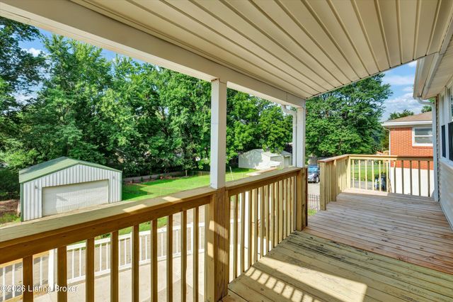 1006 Palatka Rd, Louisville, KY 40214