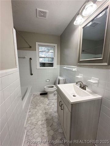 2013 Mango Circle, Fayetteville, NC 28304