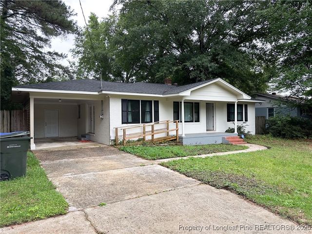 2013 Mango Circle, Fayetteville, NC 28304