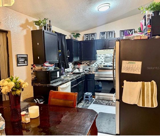 207 LILY PAD RD, Eagle Lake, FL 33839