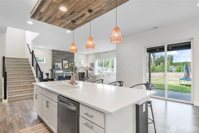14607 122nd Place NE, Lake Stevens, WA 98258