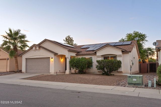 2560 W Camino Del Venegas, Tucson, AZ 85742