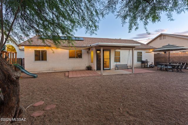 2560 W Camino Del Venegas, Tucson, AZ 85742