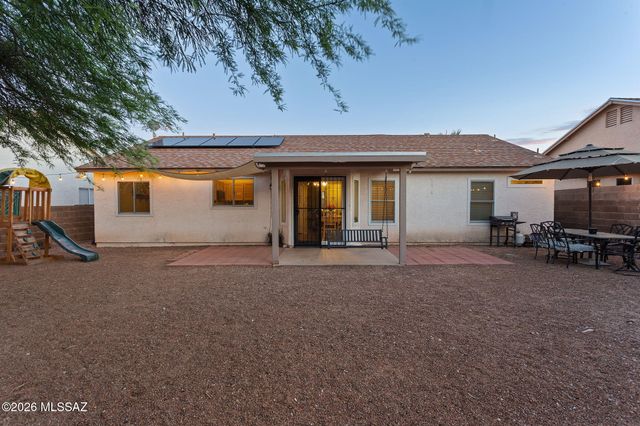 2560 W Camino Del Venegas, Tucson, AZ 85742