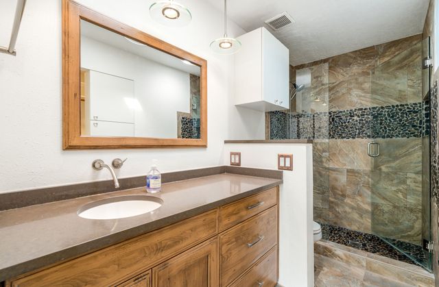 1933 Calle Miquela, Santa Fe, NM 87505