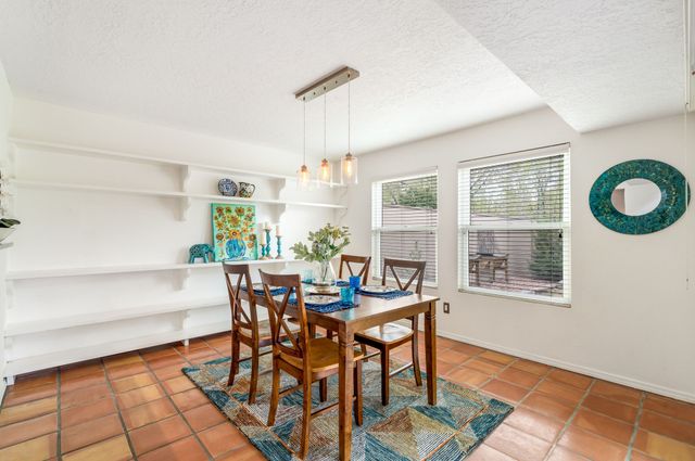 1933 Calle Miquela, Santa Fe, NM 87505