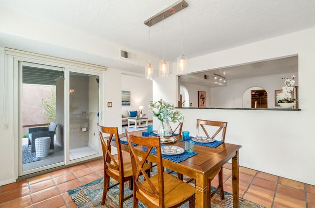 1933 Calle Miquela, Santa Fe, NM 87505