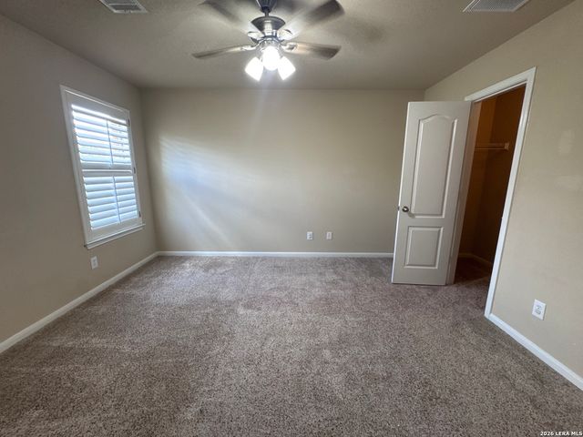 8707 ROSWELL RDG, Helotes, TX 78023