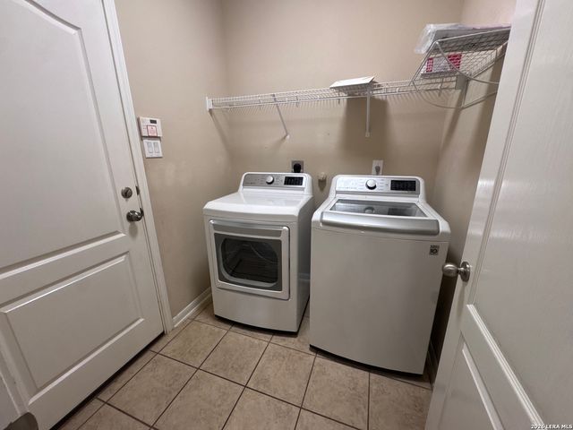 8707 ROSWELL RDG, Helotes, TX 78023