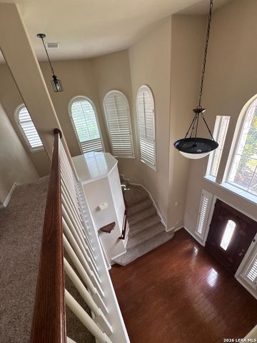8707 ROSWELL RDG, Helotes, TX 78023