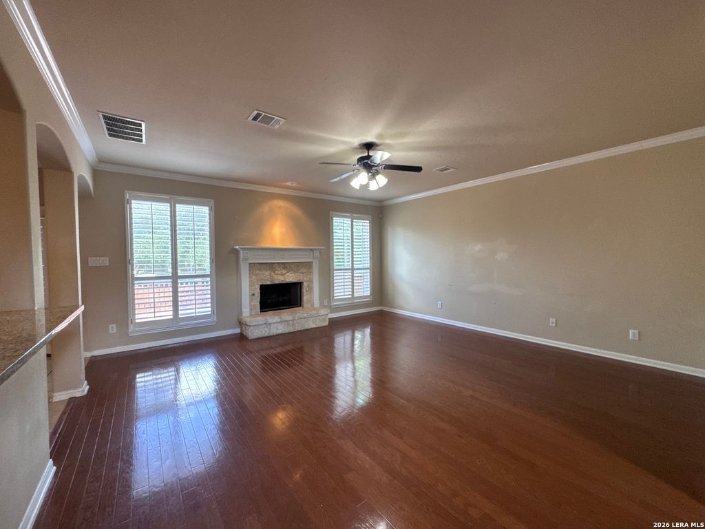 8707 ROSWELL RDG, Helotes, TX 78023