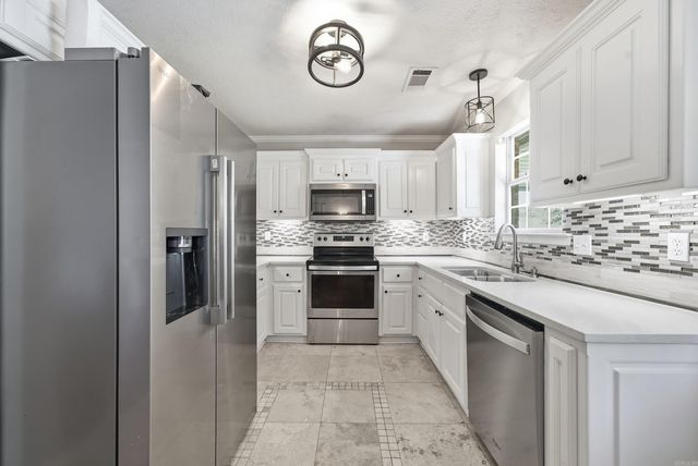 11 Alfred Cove, Conway, AR 72034