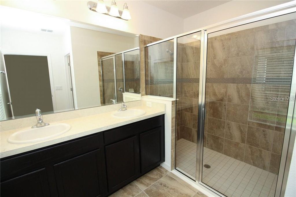 Image 16 of property listing at 641 OGELTHORPE DRIVE, Davenport, FL 33897