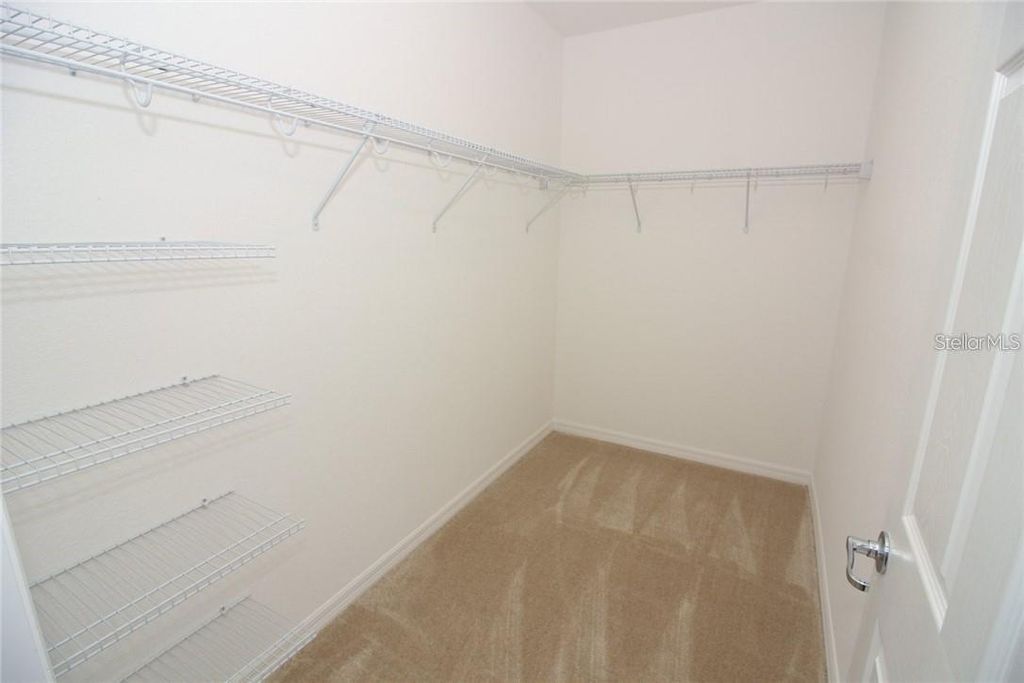 Image 19 of property listing at 641 OGELTHORPE DRIVE, Davenport, FL 33897