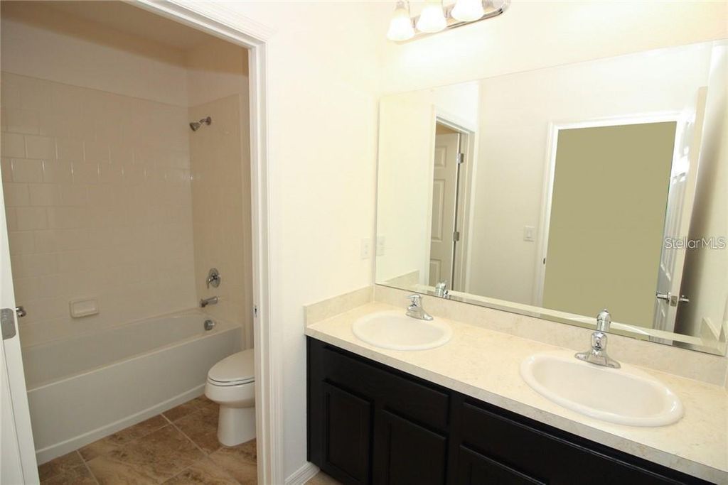 Image 22 of property listing at 641 OGELTHORPE DRIVE, Davenport, FL 33897