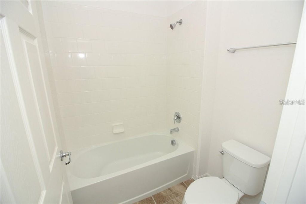 Image 23 of property listing at 641 OGELTHORPE DRIVE, Davenport, FL 33897