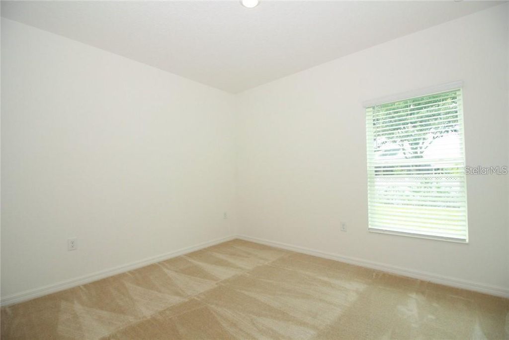 Image 27 of property listing at 641 OGELTHORPE DRIVE, Davenport, FL 33897