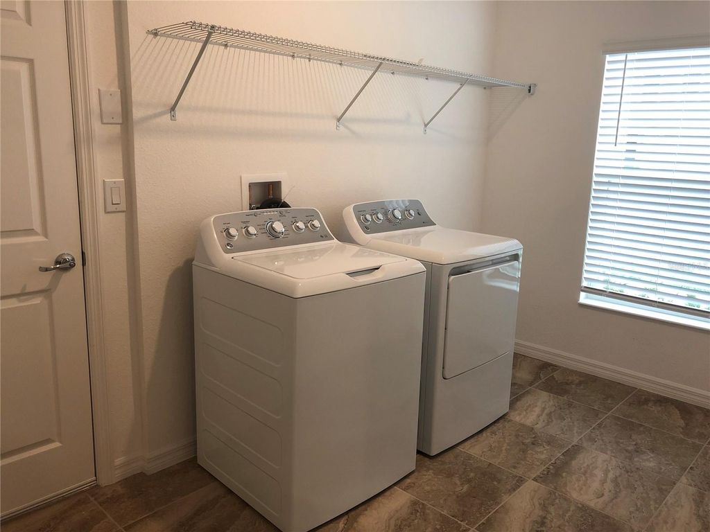 Image 30 of property listing at 641 OGELTHORPE DRIVE, Davenport, FL 33897