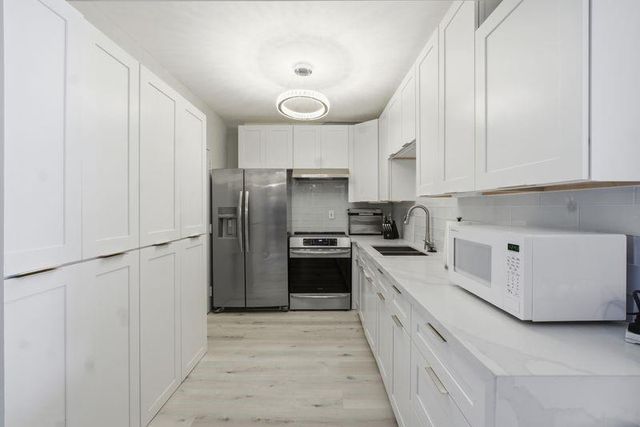 1950 S Ocean Dr 2M, Hallandale Beach, FL 33009