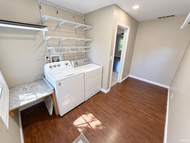 8399 Chestnut Drive, Newburgh, IN 47630