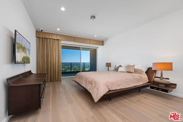 10490 Wilshire Boulevard 1004, Los Angeles, CA 90024