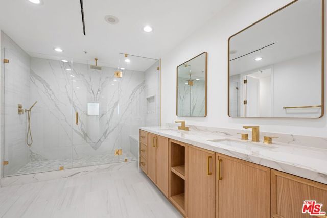 10490 Wilshire Boulevard 1004, Los Angeles, CA 90024