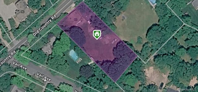 83 Old Country Road, East Quogue, NY 11942